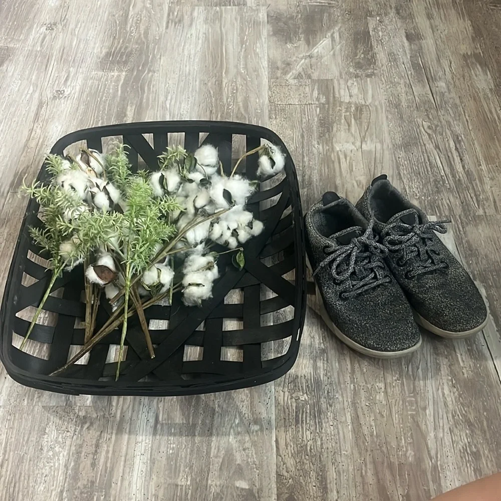 Allbirds Men’s Wool Runner Dark Grey Size 9
